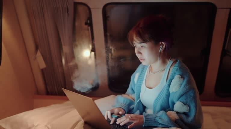 e papierosy ile sağlıklı solunumun keyfini çıkarın ve smok x priv ile benzersiz vaping deneyimine adım atın