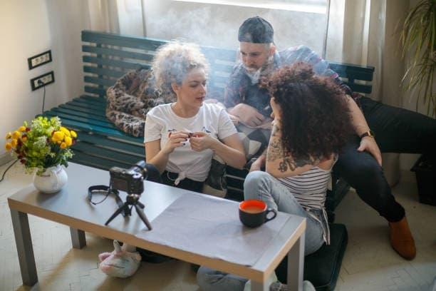 2025 İçin En İyi E-Cigarete Önerileri ve stick v9 İncelemesi - Performans, Lezzet ve Pil Süresi