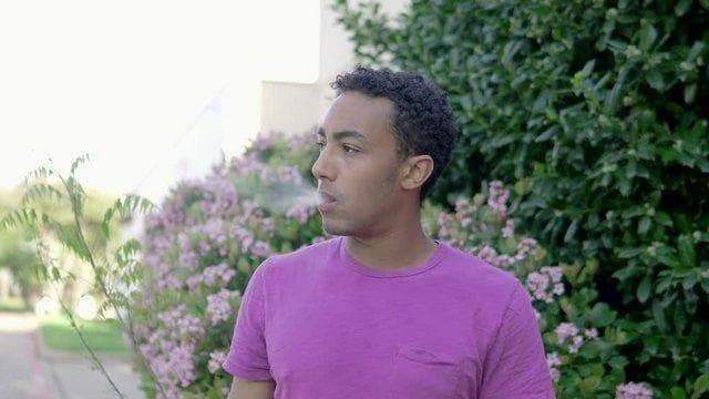 E-papierosy ile C4 elektronik sigara deneyimini iki katına çıkarın ve yeni nesil buhar keyfini yaşayın